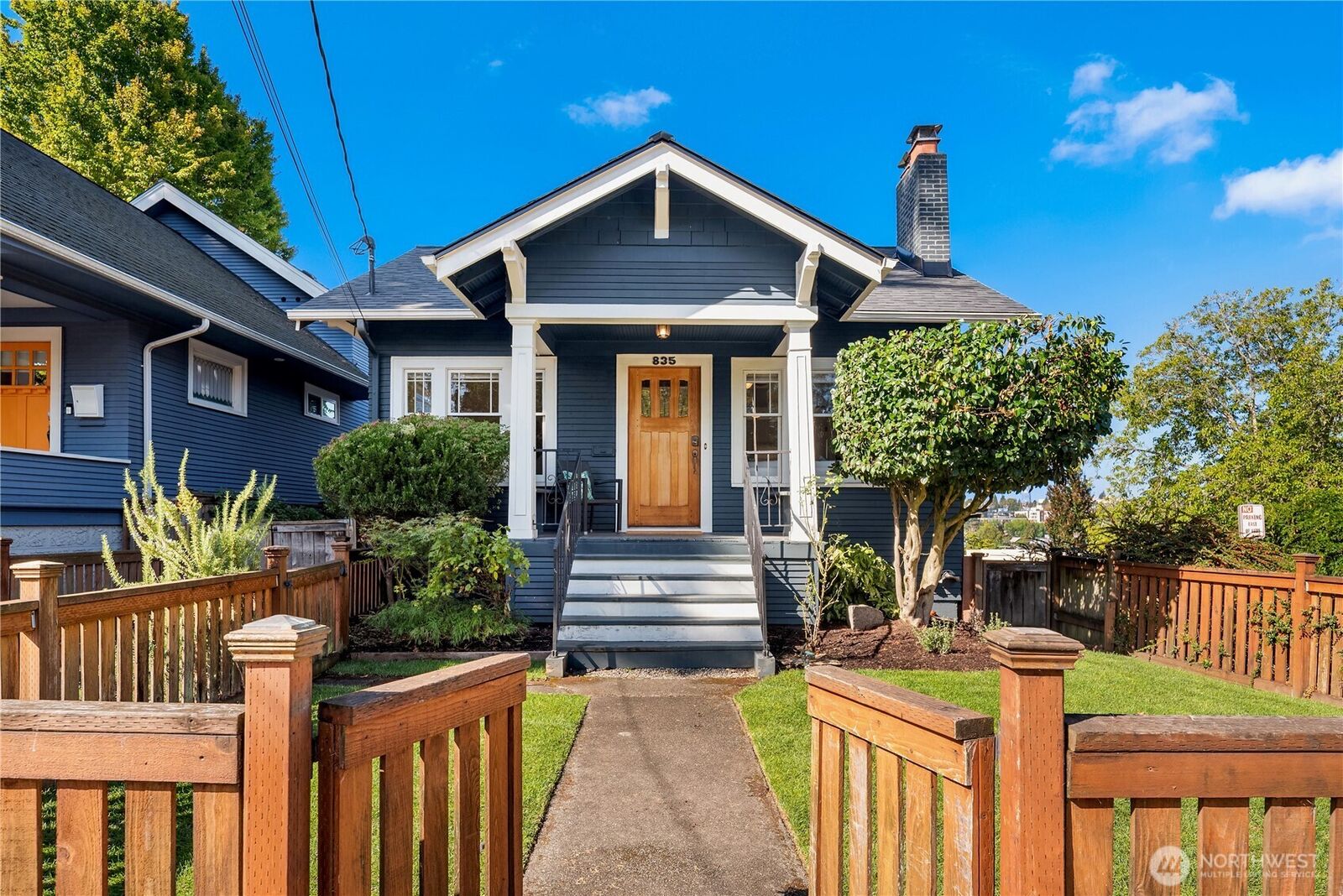 Property Photo:  835  31st Avenue  WA 98122 