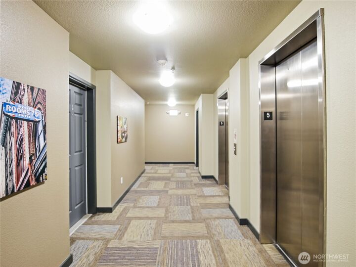 Property Photo:  108  5th Avenue S 504  WA 98105 