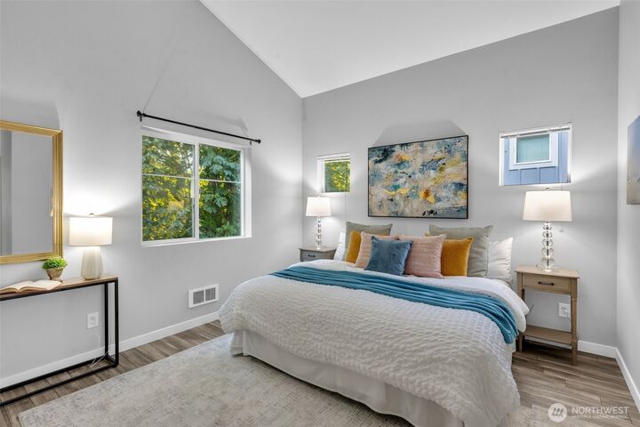 Property Photo: 2131 NW Moraine Place WA 98027