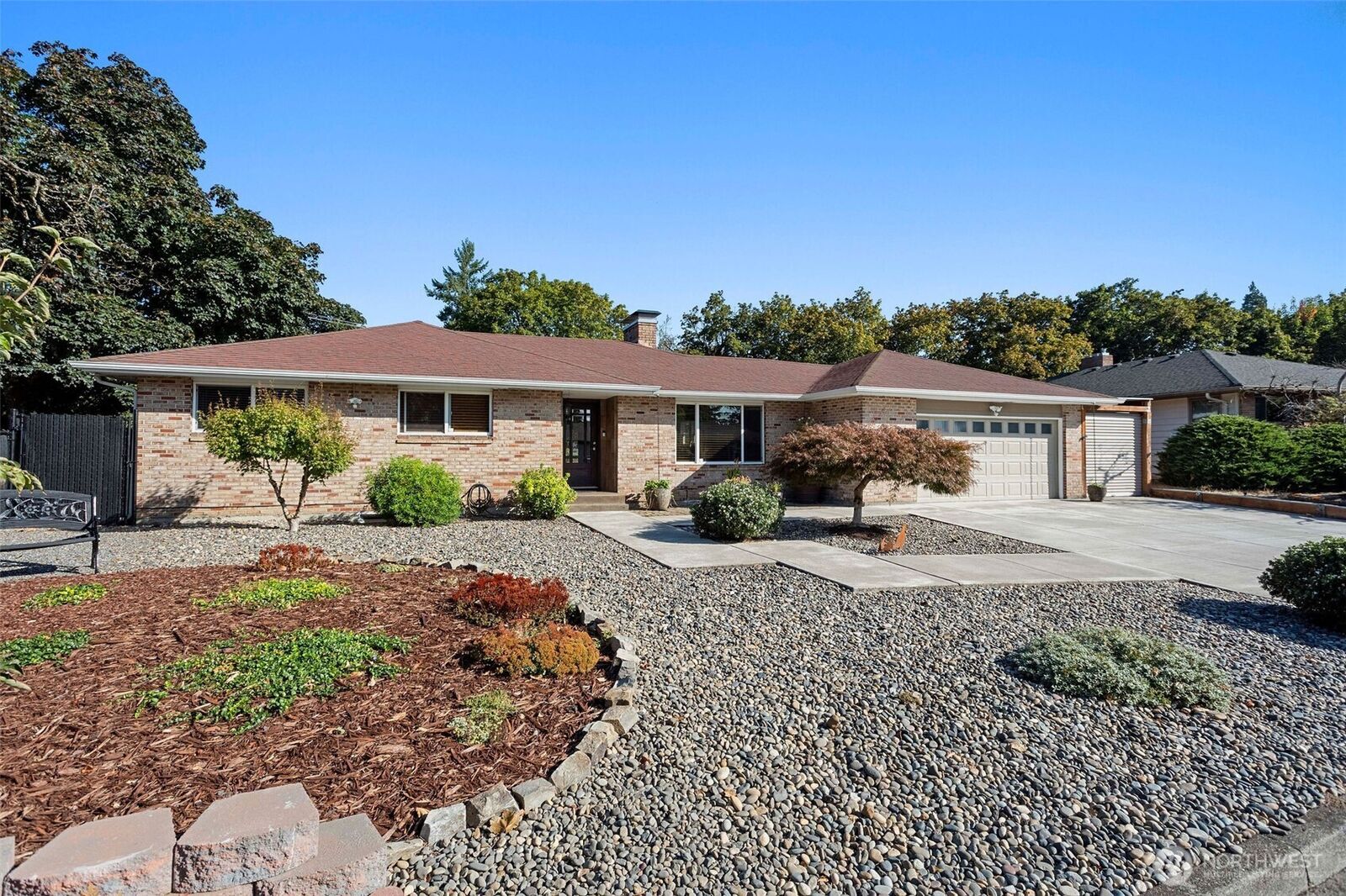 Property Photo: 6804 Louisiana Drive WA 98664