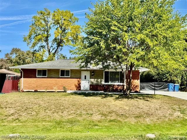 Property Photo:  3676 Mark Road  MI 48328 