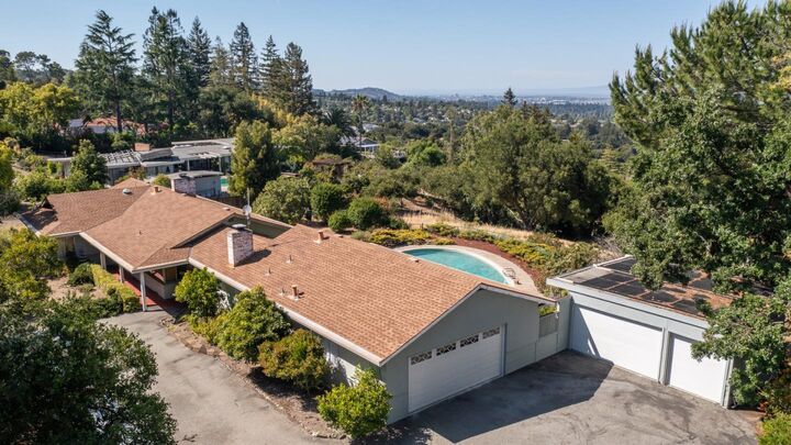 Property Photo:  170 Hardwick Road  CA 94062 