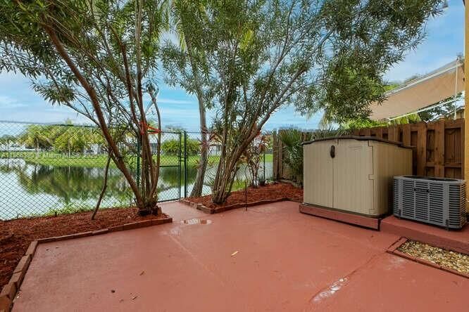 Property Photo: 10806 SW 240th Ln FL 33032
