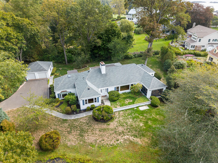 Property Photo:  29 Blackstone Avenue  CT 06405