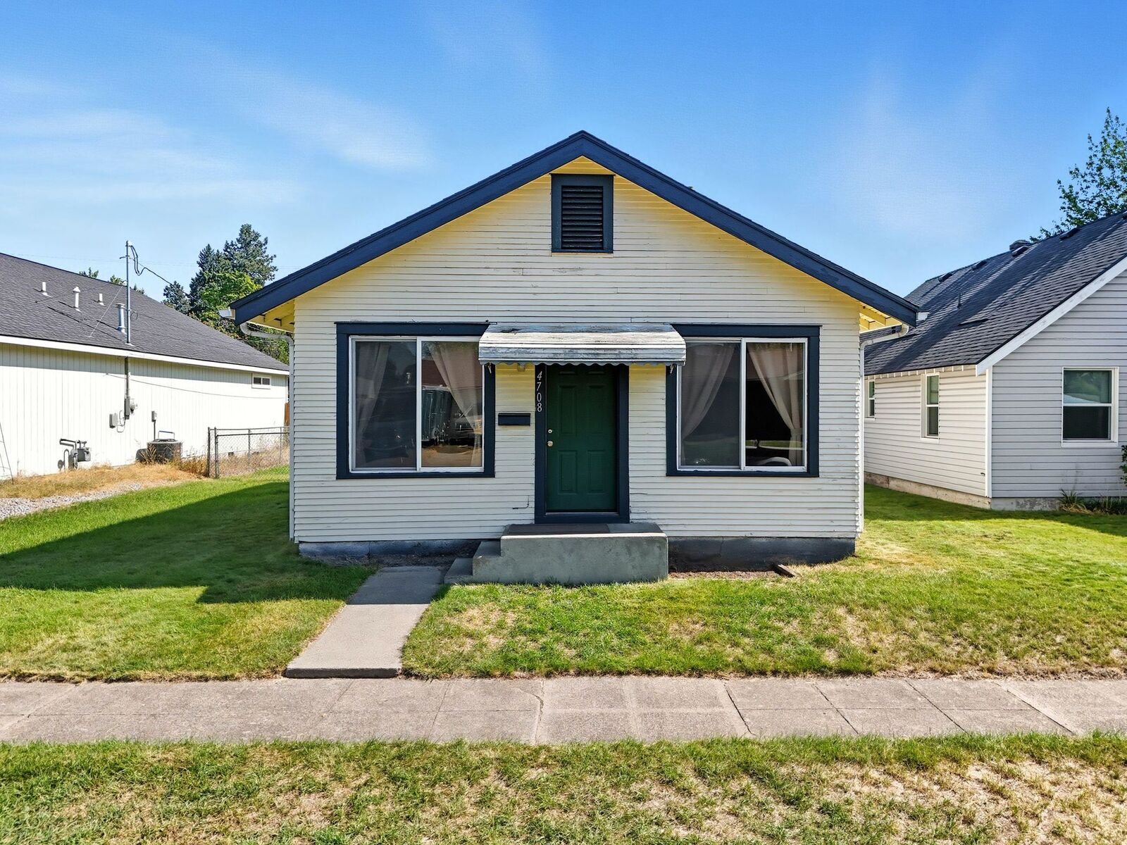 Property Photo:  4708 N Stevens St  WA 99205 