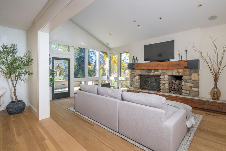 Property Photo: 104 Fairway Rd ID 83353