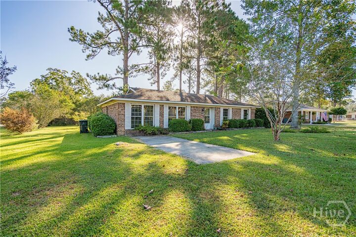 Property Photo:  605 Carolyn Street  GA 30439 