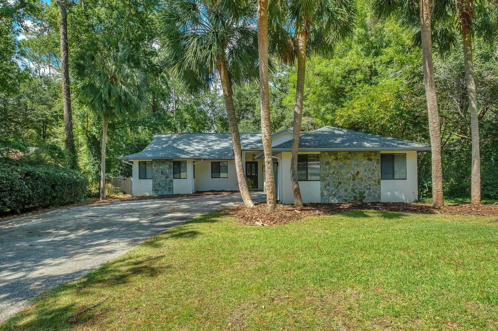 Property Photo:  4834 Ballygar Drive  FL 32309 