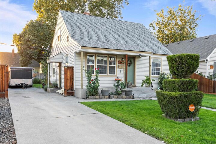 Property Photo: 29 N Mayfield Street WA 99336