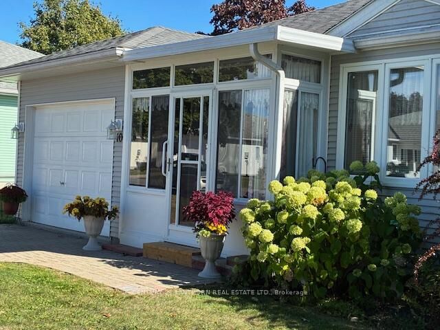 Property Photo: 10 Reynolds Place W ON K0K 3L0