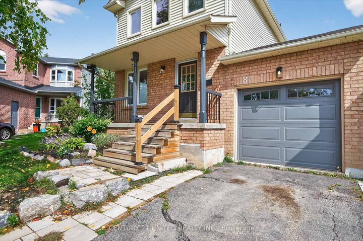 Photo de la propriété:  8 Chalk Court  ON L1A 4G4 