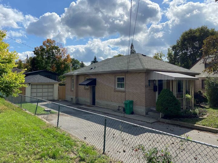 Property Photo:  833 Rishor Crescent  ON K9H 5E1 