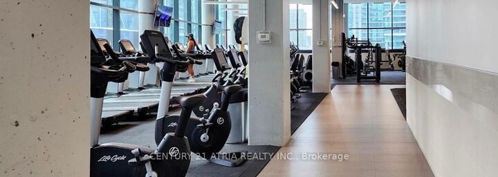 Photo de la propriété:  100 Harbour Street 6604  ON M5J 0B5 