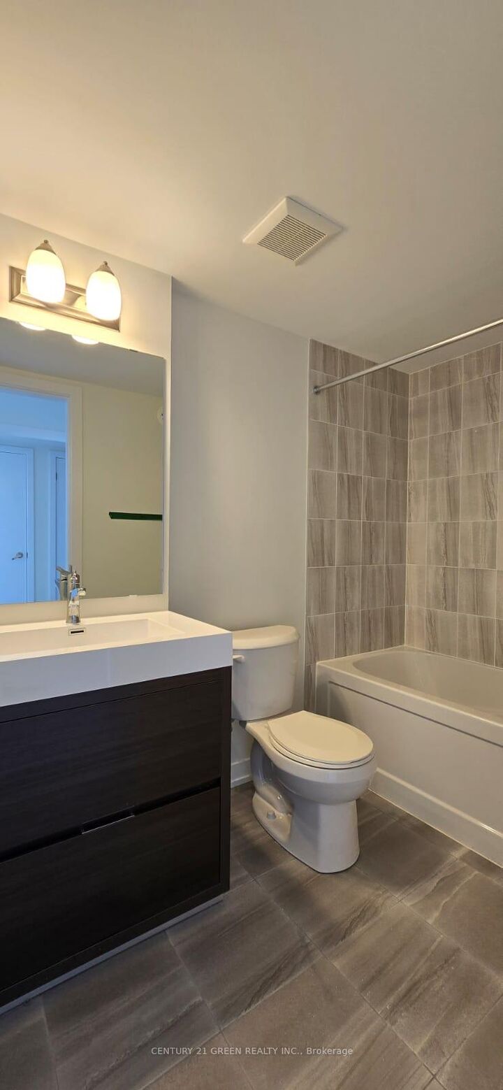 Property Photo:  1865 Pickering Parkway 604  ON L1V 7K3 