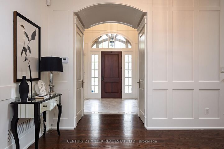 Property Photo:  209 Donessle Drive  ON L6J 3Y7 