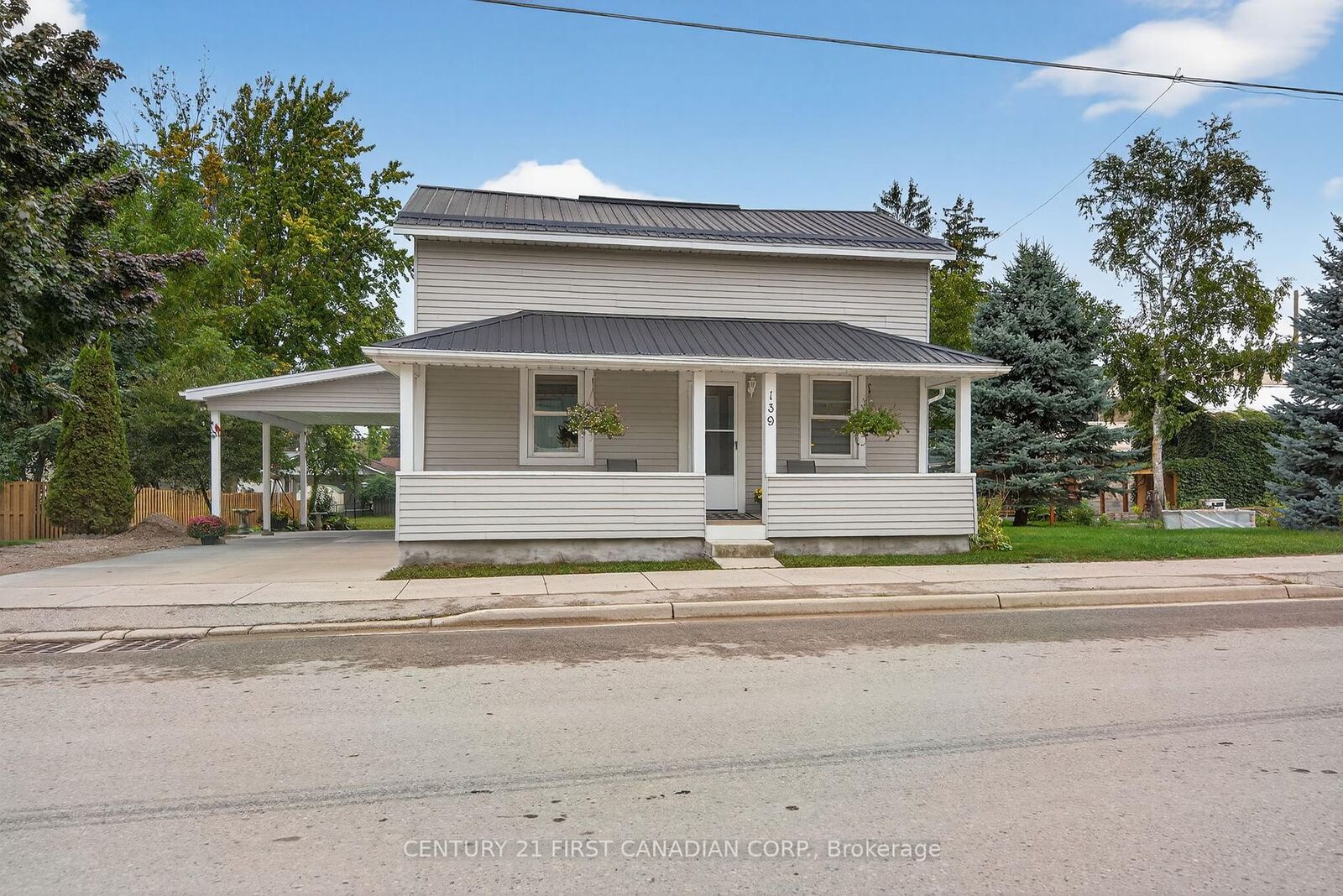Photo de la propriété:  139 Centre Street  ON N0M 1N0 