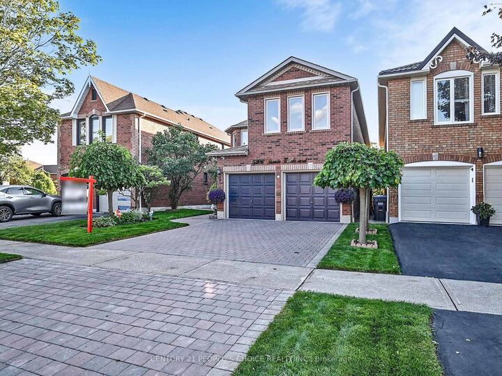 Property Photo:  5306 Lismic Boulevard  ON L5V 1P5 