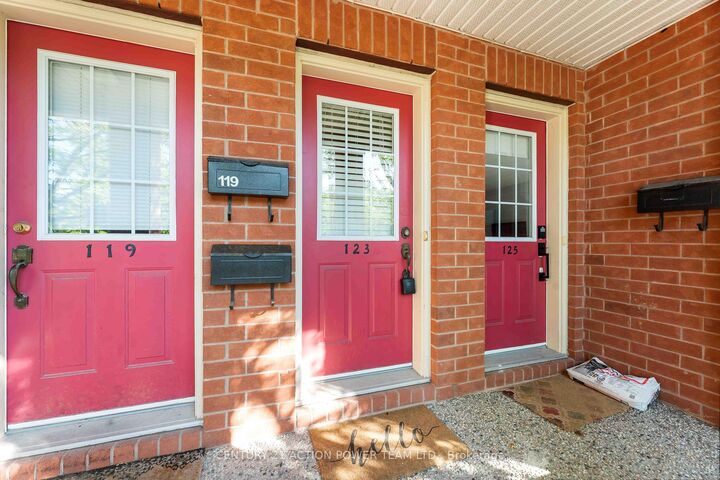 Photo de la propriété:  123 Gatestone Private 13  ON K1J 1K5 