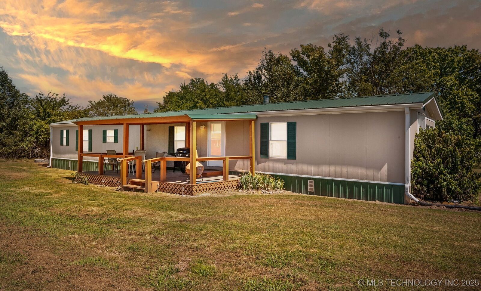 Property Photo: 420229 E 1144 Road OK 74426