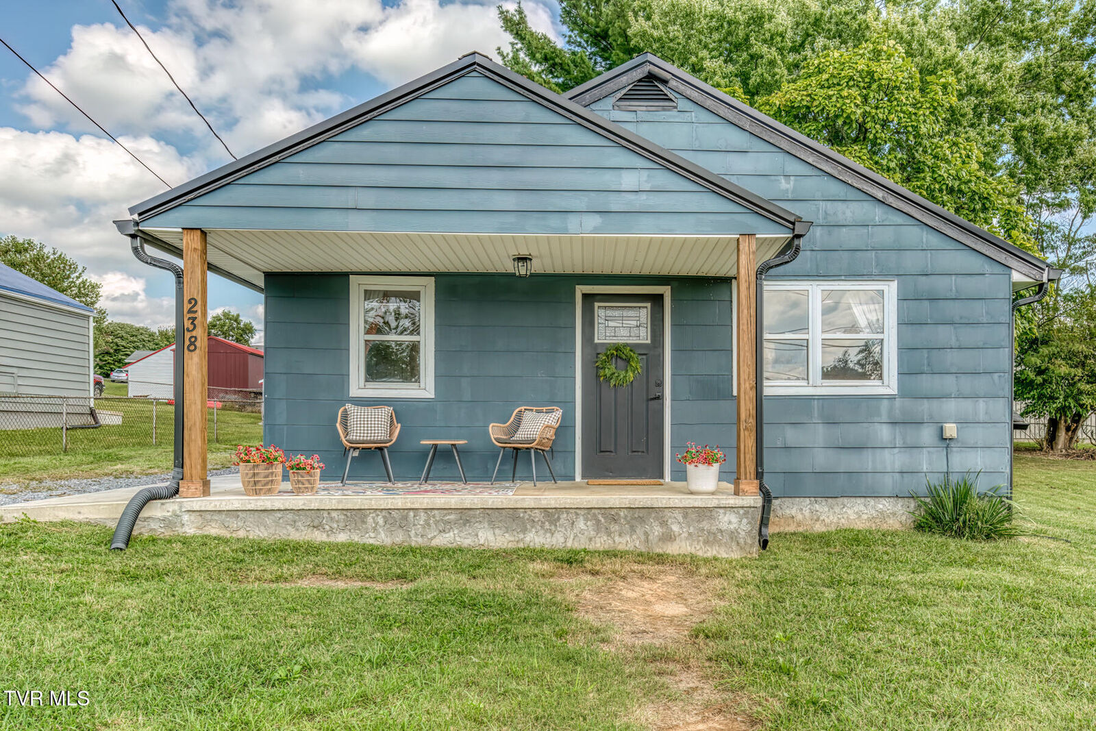 Property Photo: 238 Belmont Avenue TN 37645