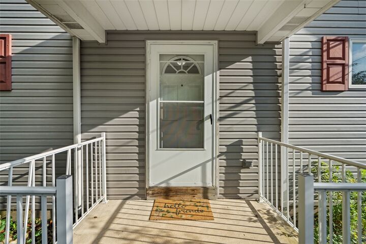 Property Photo: 528 Chestnut St PA 15132
