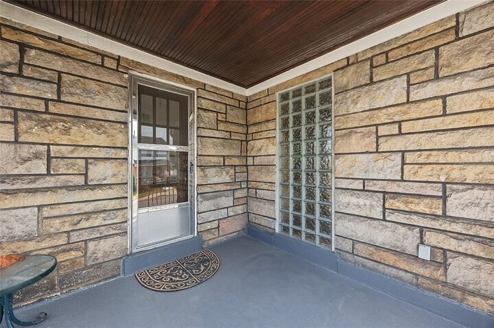 Property Photo: 101 Avenue K PA 15221