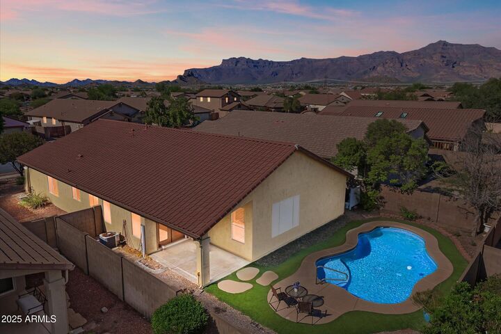 Property Photo:  10465 E Dutchmans Trail  AZ 85118 