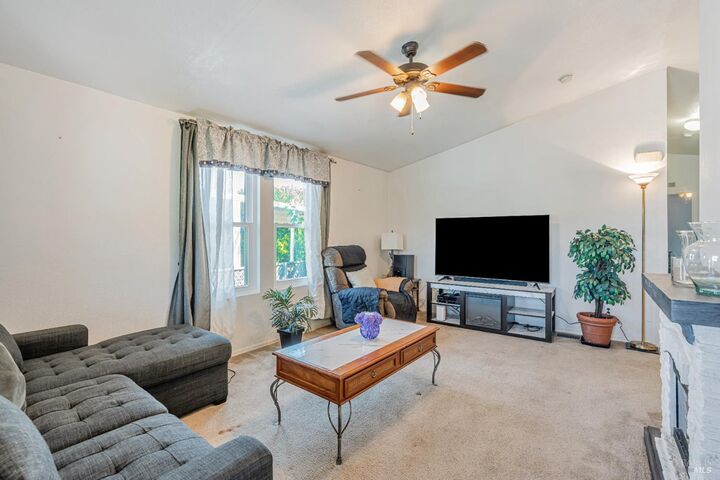 Property Photo:  243 Teton Court  CA 94903 