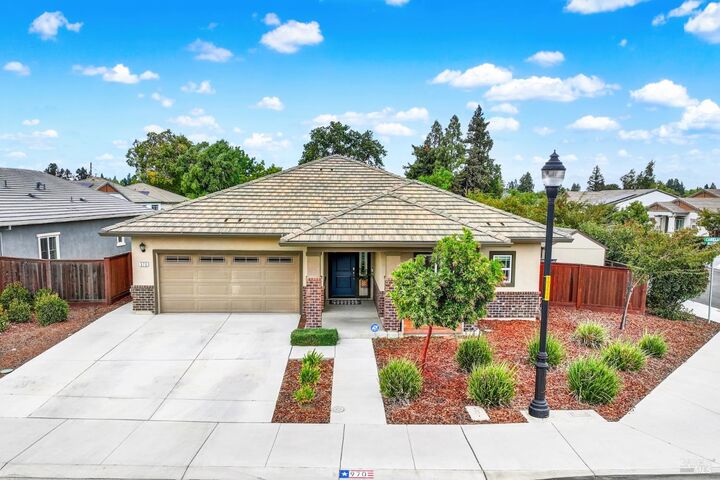 970 Camelia Drive  Dixon CA 95620 photo