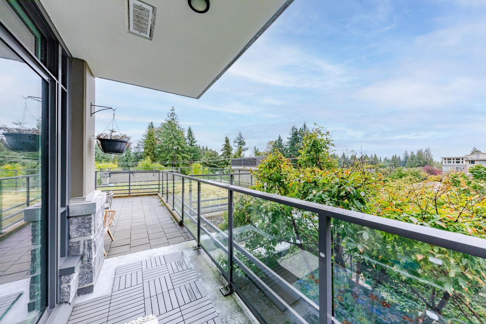 Property Photo: 1295 Conifer Street 205 BC V7J 0B4