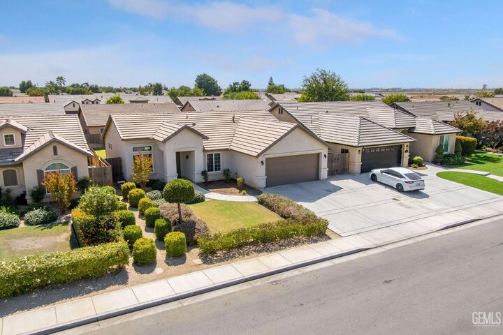 Property Photo: 13511 Ashton Wood Court CA 93314