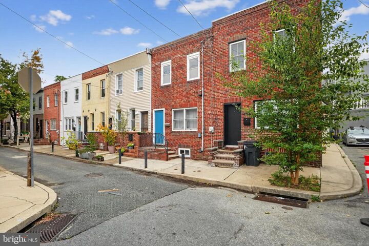 Property Photo:  1631 S Beulah Street  PA 19148 