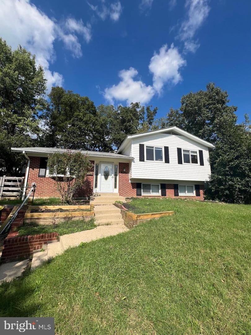 Property Photo:  9004 Brightlea Court  MD 20706 