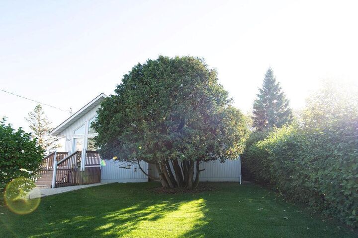Property Photo:  502 Cominges Street  MB R5K 0R7 