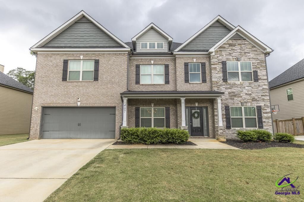Property Photo:  407 Doraville Ct  GA 31088 
