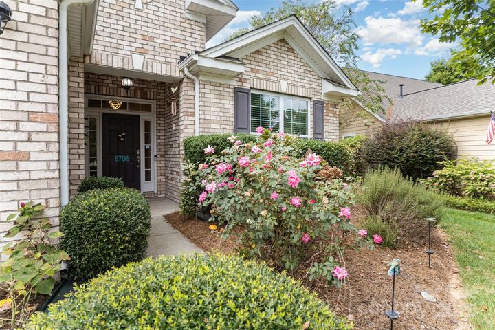 Property Photo:  8708 Artesa Mill Lane  NC 28214 