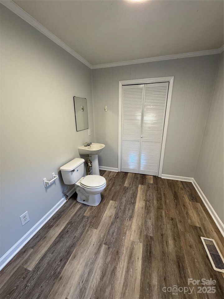 Property Photo: 4931 King Wilkinson Road NC 28037