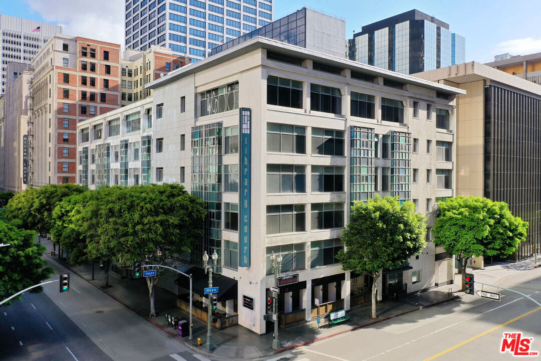 Property Photo:  630 W 6th St  CA 90017 