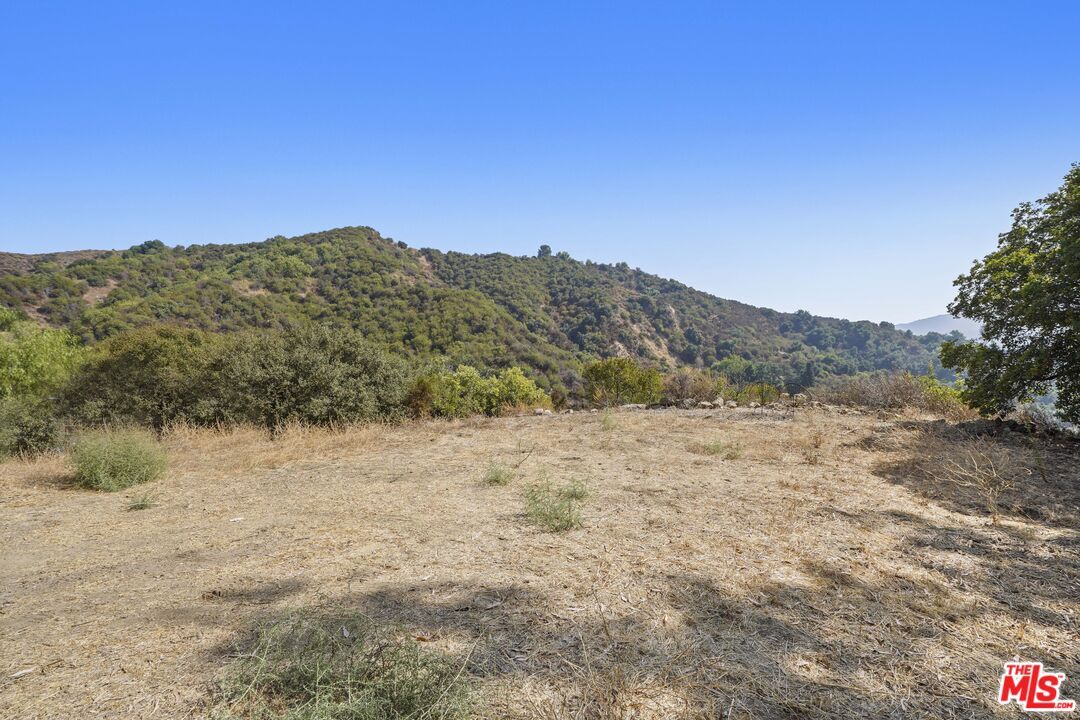 Property Photo:  2088 3/4 Topanga Skyline Dr  CA 90290 
