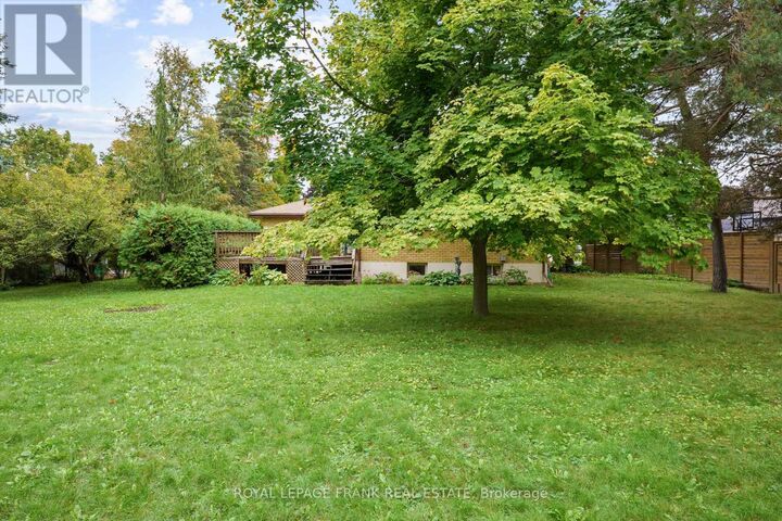 Property Photo:  308 Cottonwood Drive  ON K9J 6N4 