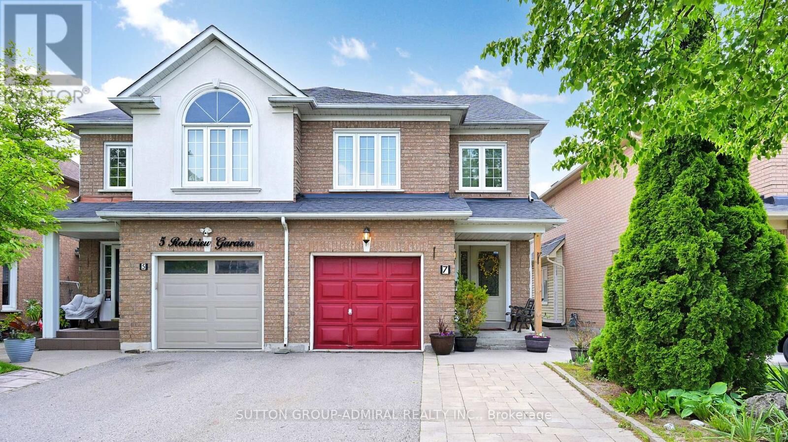 Photo de la propriété: 7 Rockview Gardens ON L4K 4W4