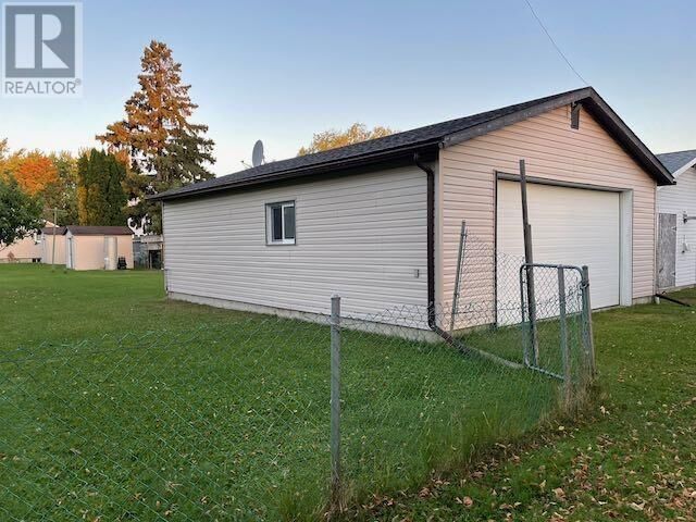 Property Photo:  157 Pitt Ave  ON P8N 2E2 