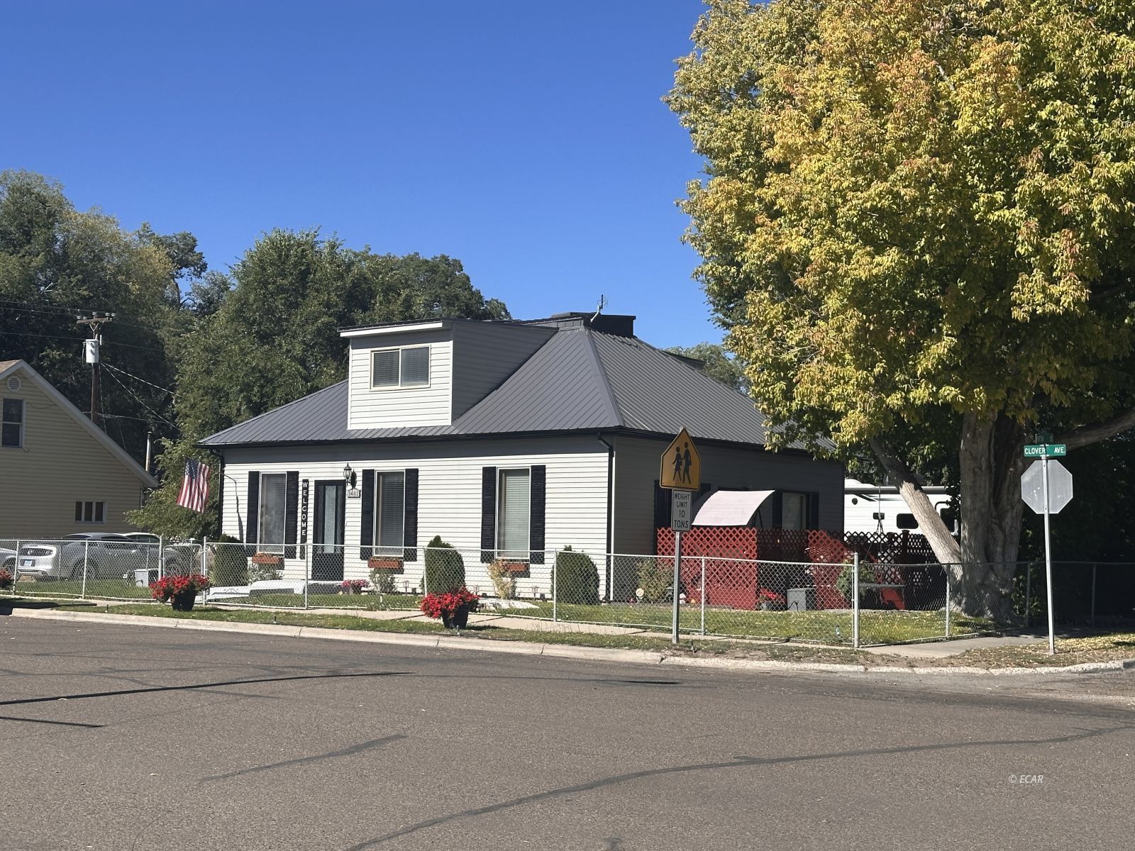 Property Photo: 1481 Clover Avenue NV 89835