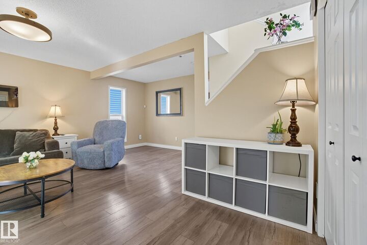 Property Photo:  1438 Grant Way NW  AB T5T 6L3 