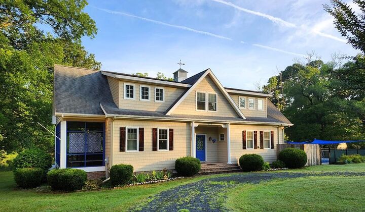 Property Photo: 1 Turner St VA 23417