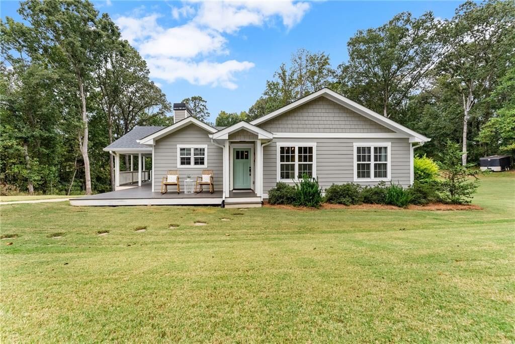 Property Photo:  5545 Millwood Road  GA 30041 