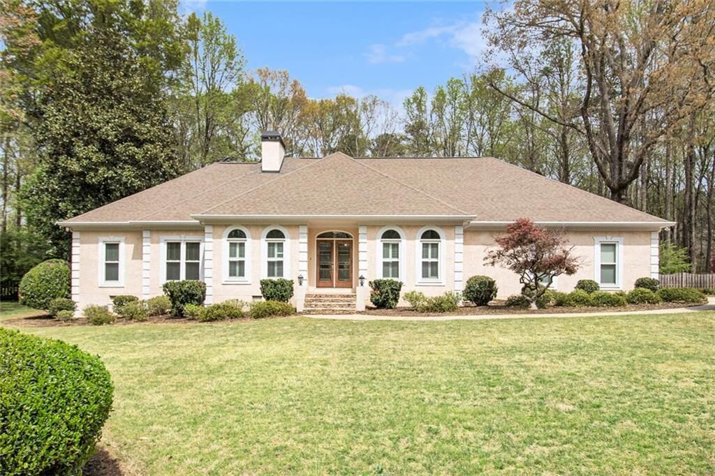 Property Photo:  110 Kylemore Pass  GA 30290 
