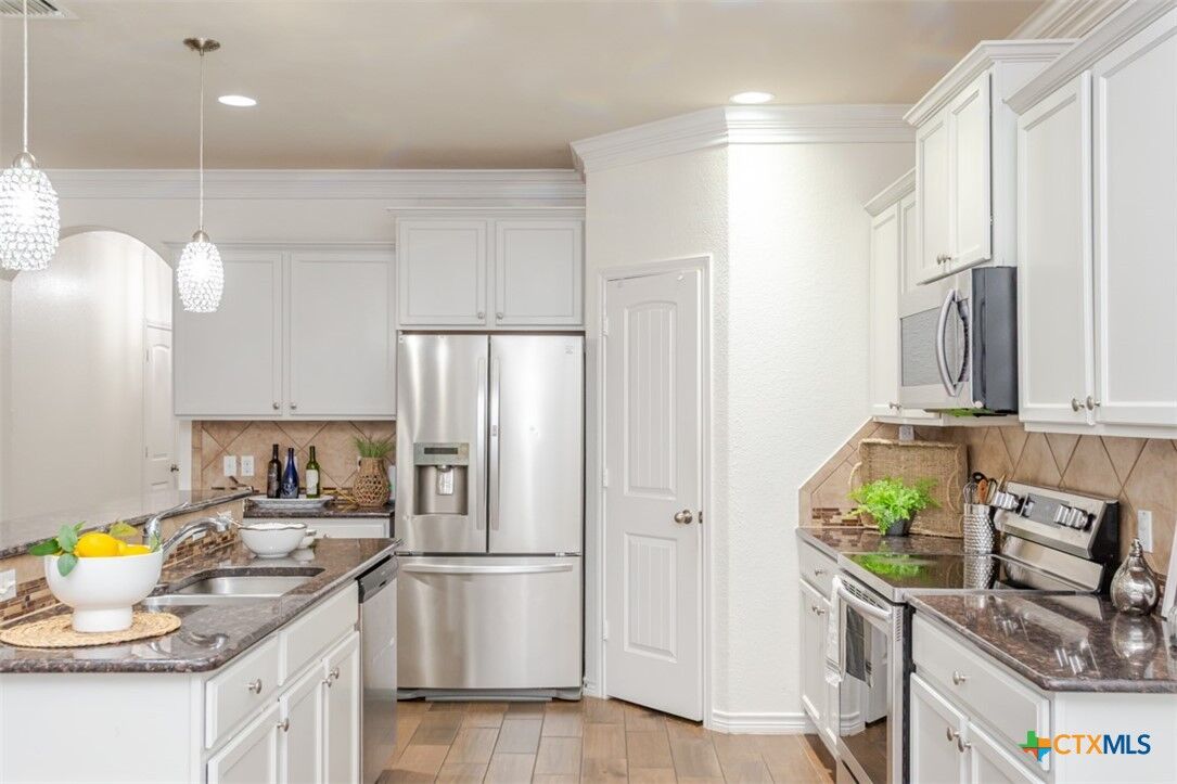 Property Photo: 804 Valentino Drive TX 76548