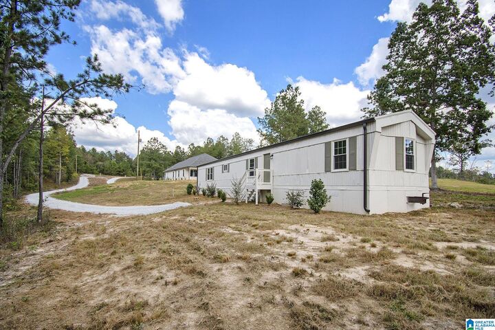 Property Photo: 413 County Road 1040 AL 35115
