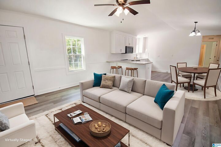 Property Photo: 413 County Road 1040 AL 35115